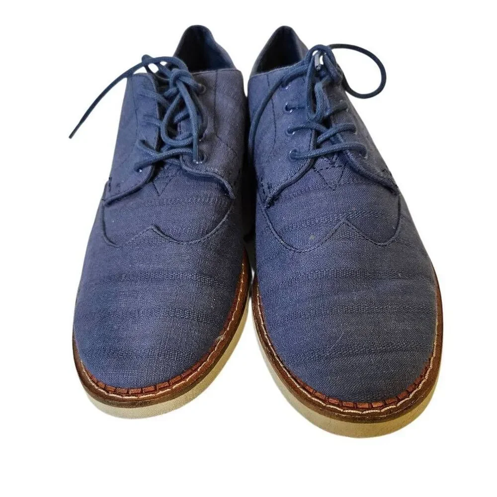 TOMS mens navy blue oxford shoes, canvas, casual. Size 8.